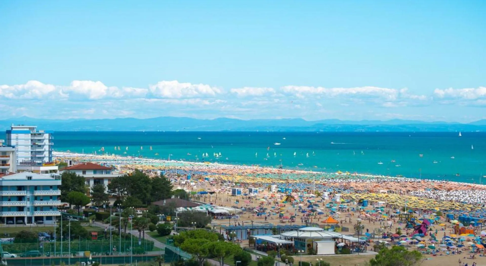 Villa Located A Few Meters From The Center And The Sea - Beach Place Included Bibione Italy